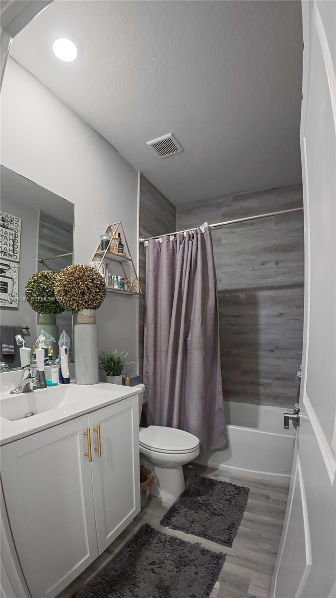 325 NE 208th Terrace, Miami, FL 33179 photo 14