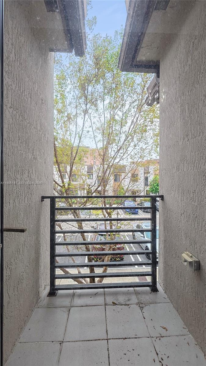 325 NE 208th Terrace, Miami, FL 33179 photo 17