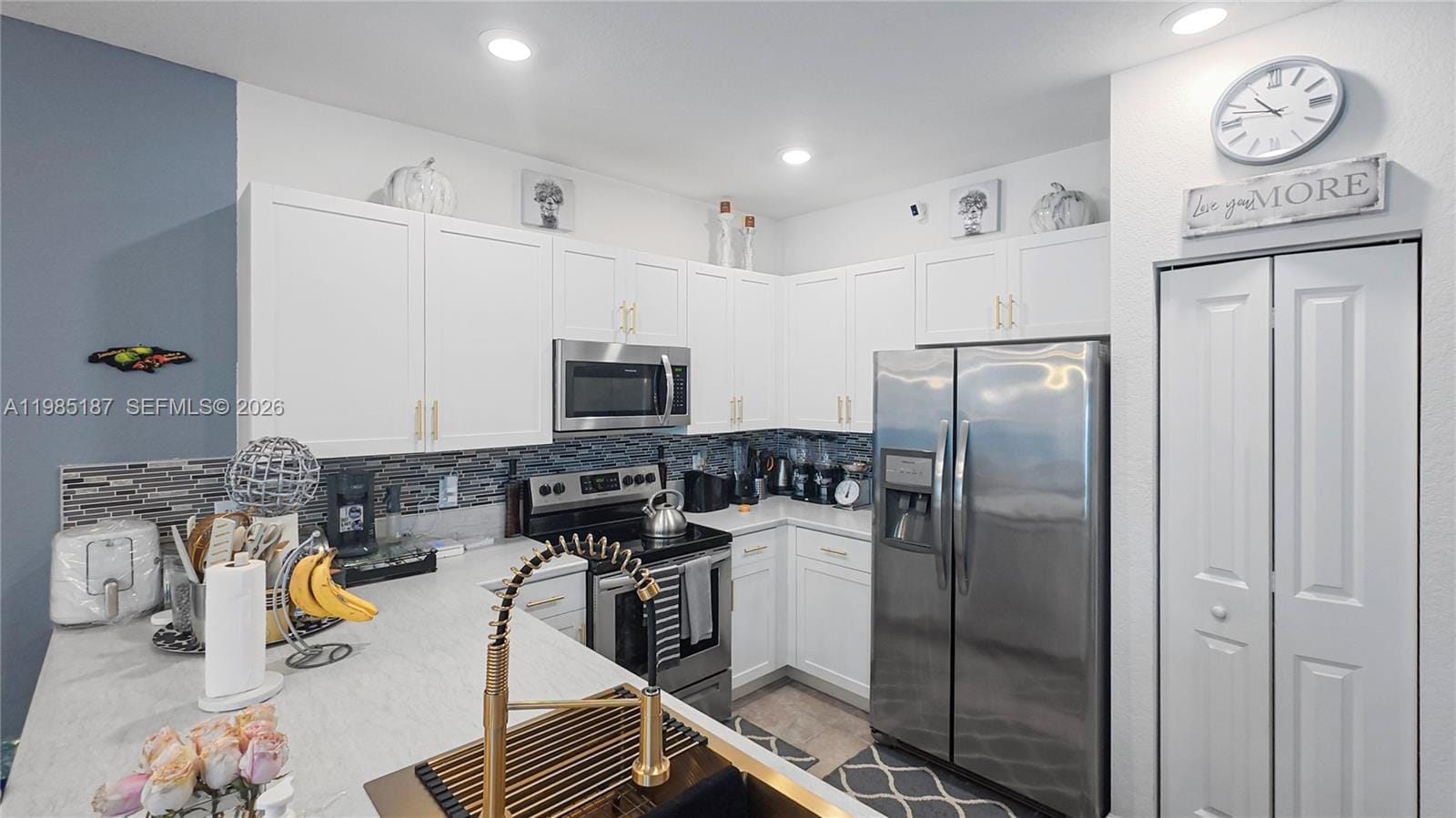 325 NE 208th Terrace, Miami, FL 33179 photo 28