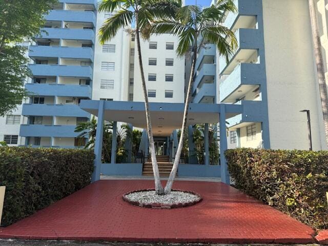 5050 NW 7th Street 701, Miami, FL 33126 photo 3