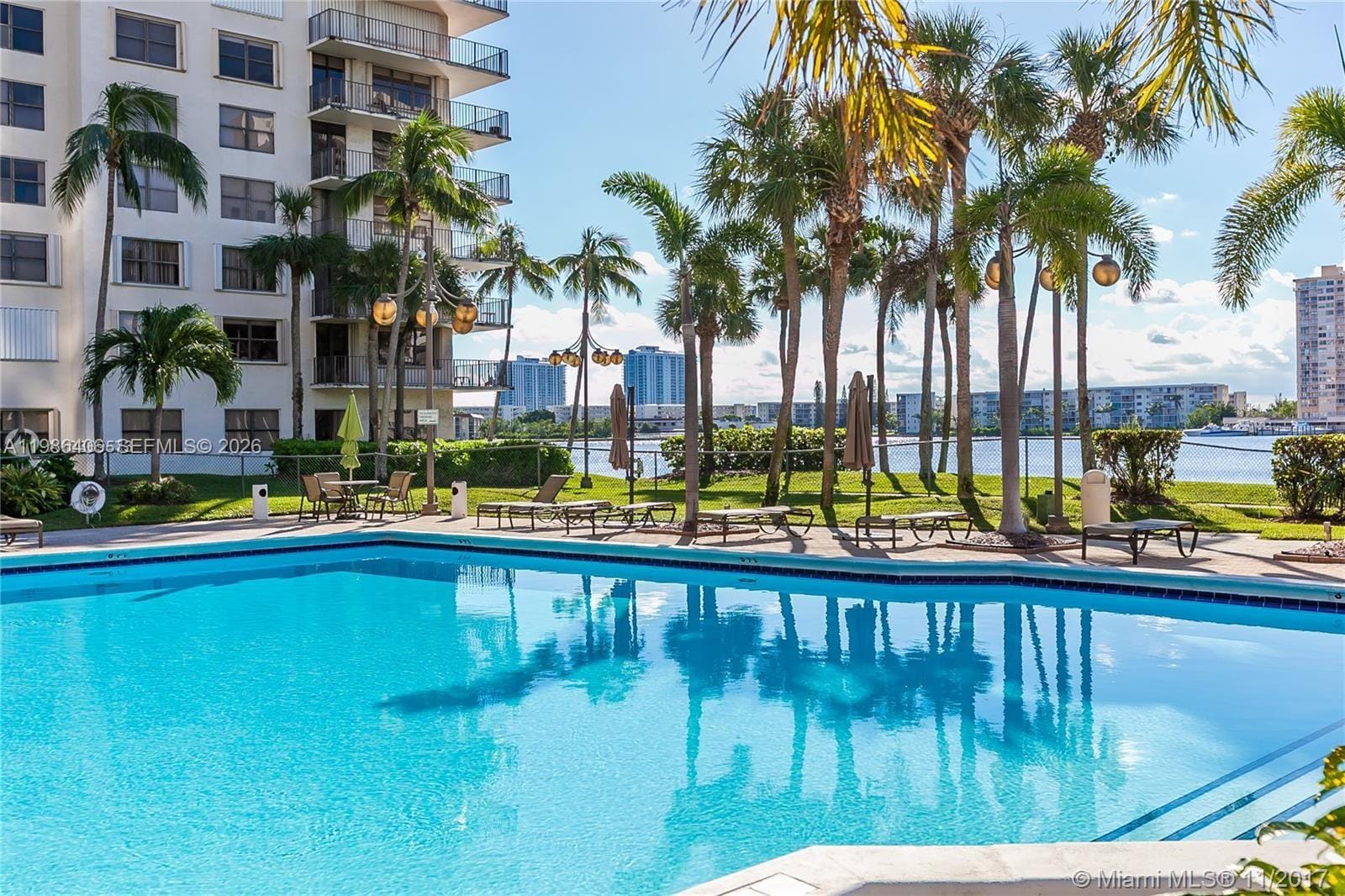 18181 NE 31st Court PH07, Aventura, FL 33160 photo 29