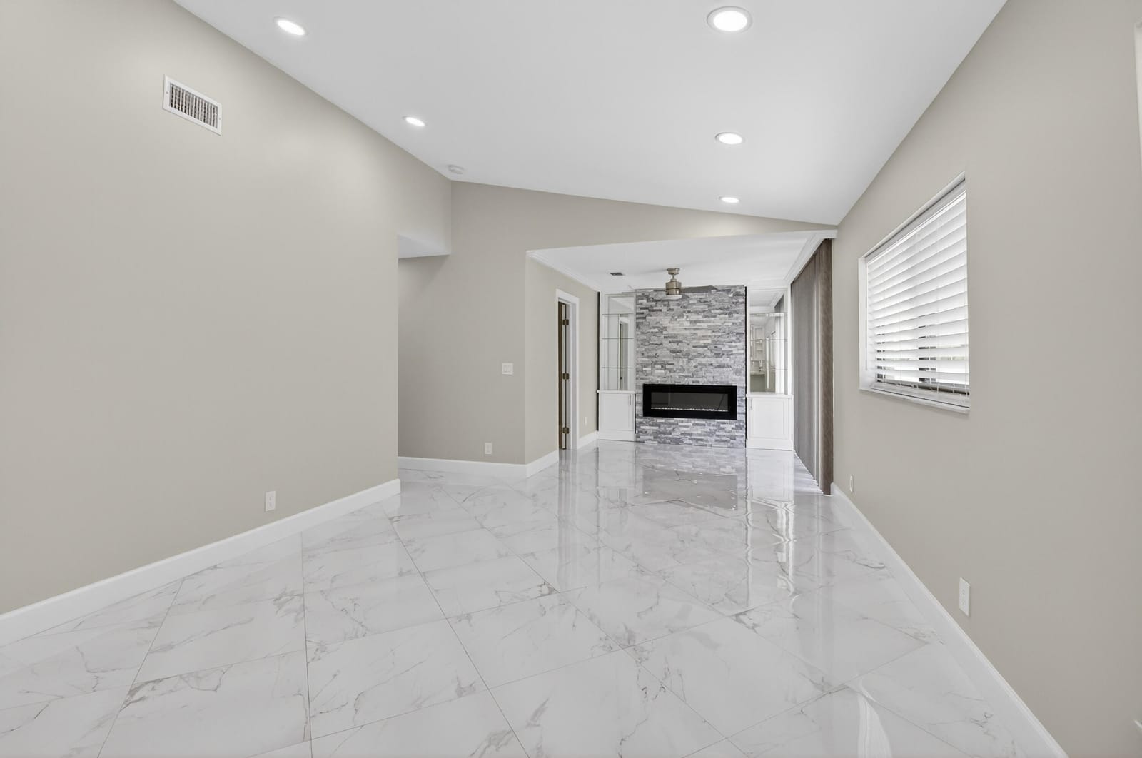 8216 Sweetbriar Way — photo 8