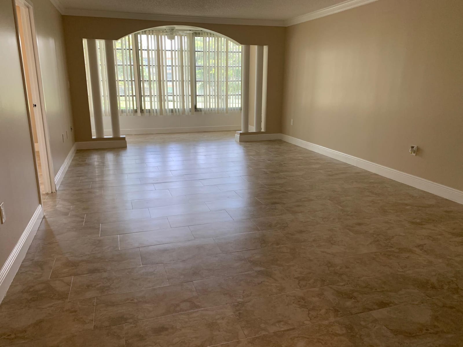 8350 Sands Point Boulevard E202 — photo 2