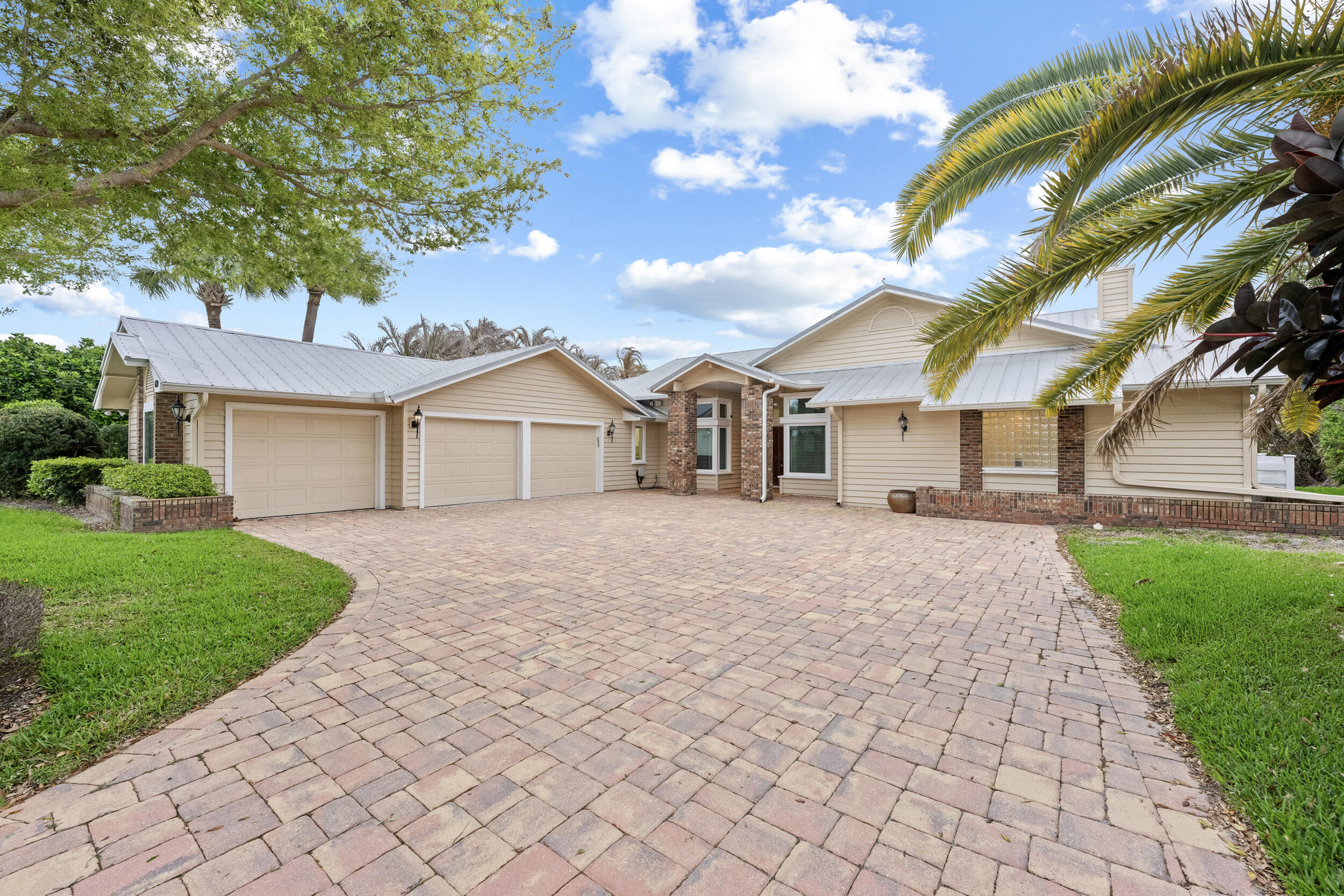 69 Cache Cay Drive, Vero Beach, FL 32963