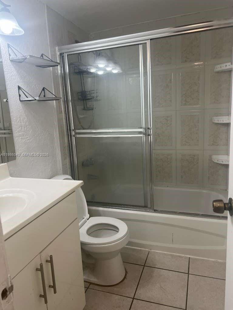 4550 NW 9th Street 114E — photo 6