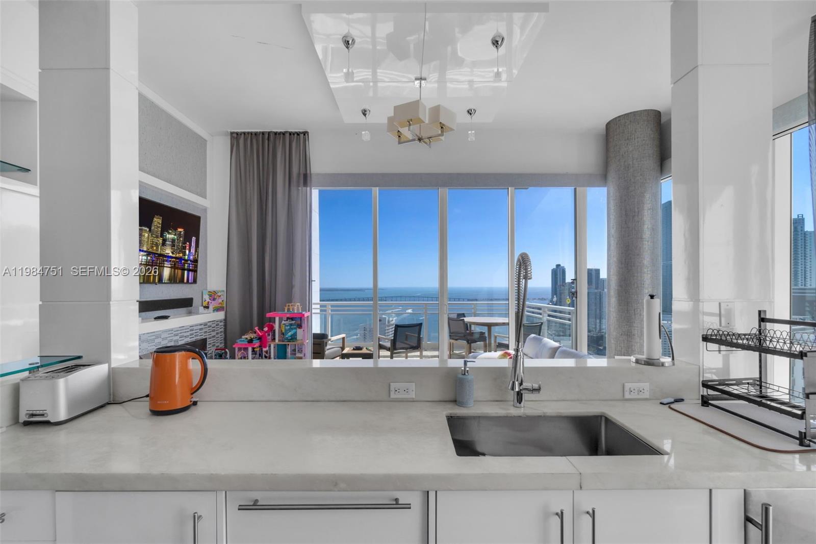 900 Brickell Key Boulevard 2904, Miami, FL 33131, Miami