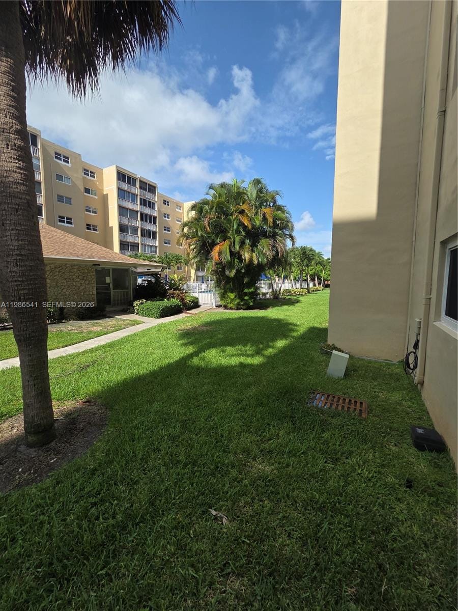 620 NE 12th Avenue 101, Hallandale Beach, FL 33009 photo 3