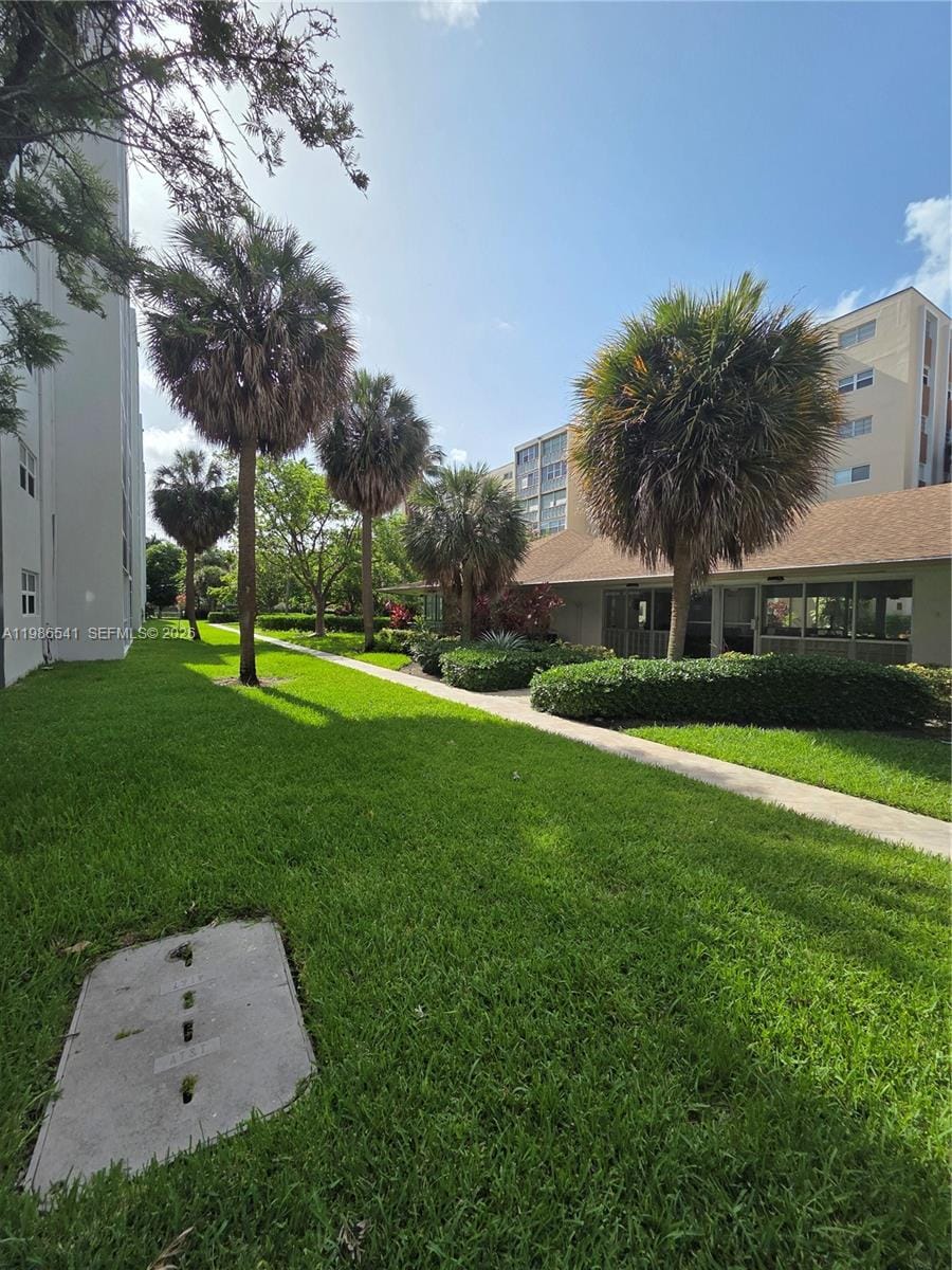 620 NE 12th Avenue 101, Hallandale Beach, FL 33009 photo 4