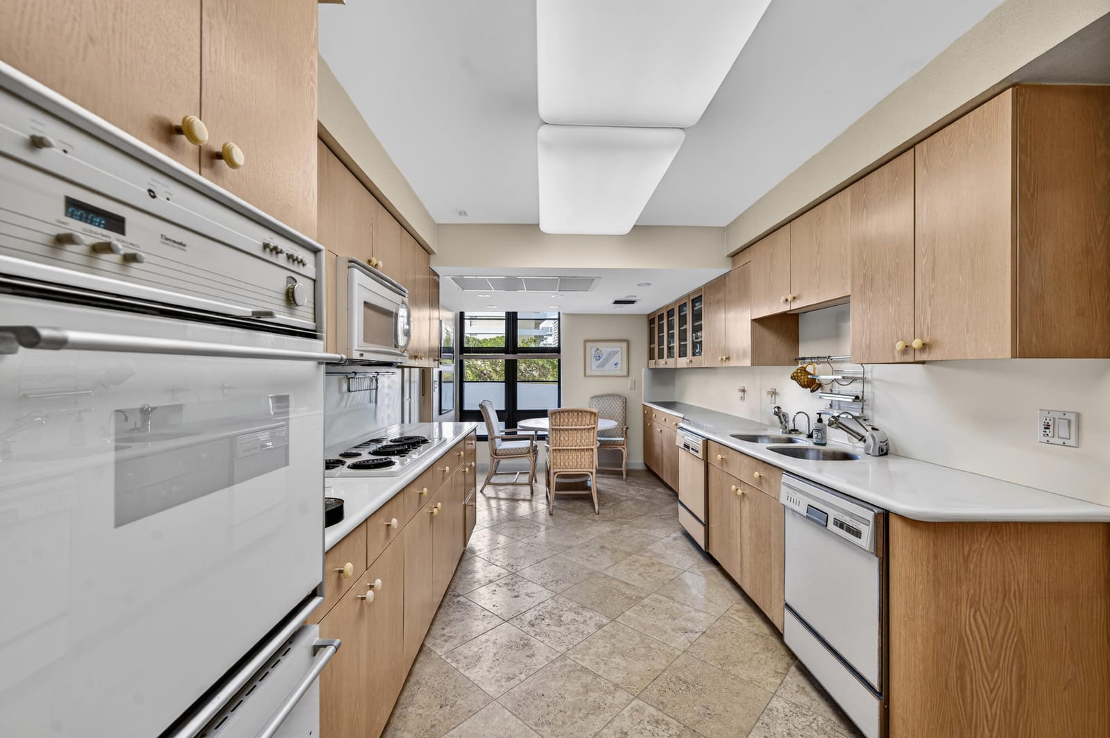 5500 Collins Avenue 302, Miami Beach, FL 33140 photo 7