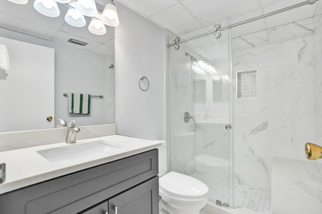 1055 Country Club Drive 305, Margate, FL 33063