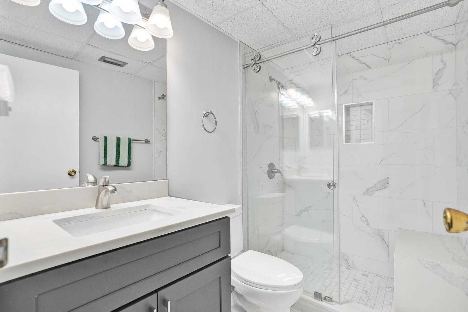 1055 Country Club Drive 305, Margate, FL 33063