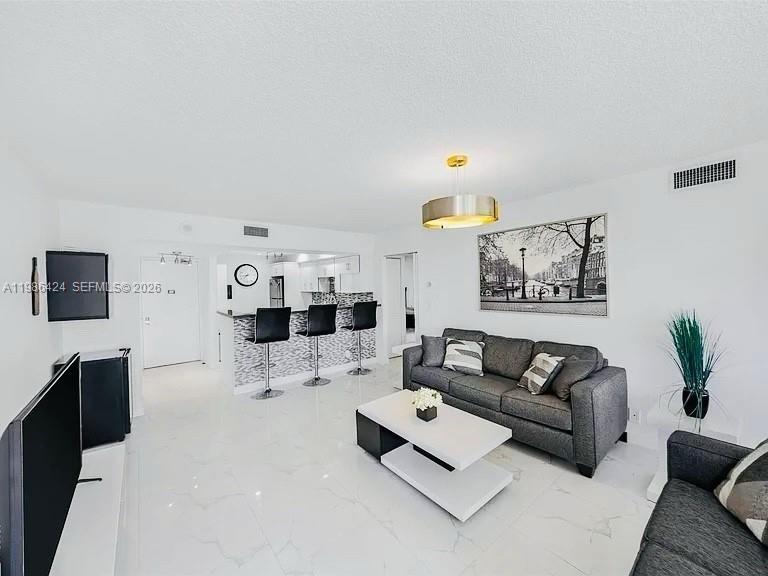 20301 W Country Club Drive 1023, Aventura, FL 33180, Aventura