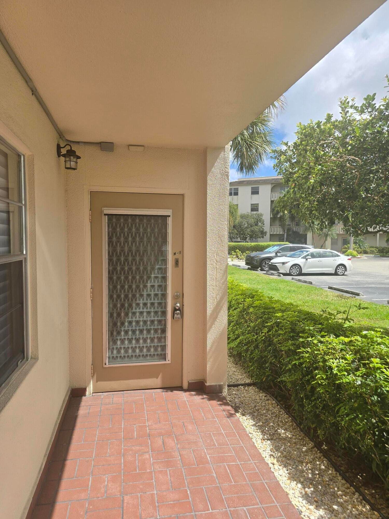 1901 Bermuda Circle M1, Coconut Creek, FL 33066 photo 2