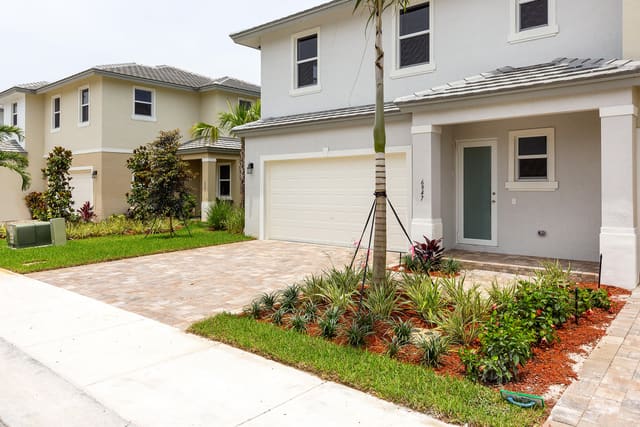 6931 Pines Circle 14, sold in First Baptist Church At, Coconut Creek, FL