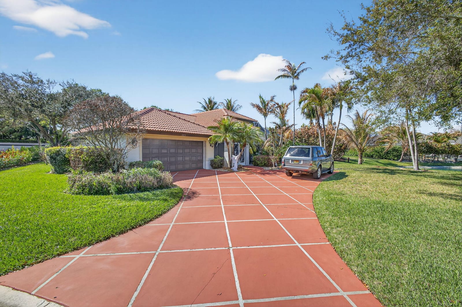 8075 SE Governors Way — photo 3