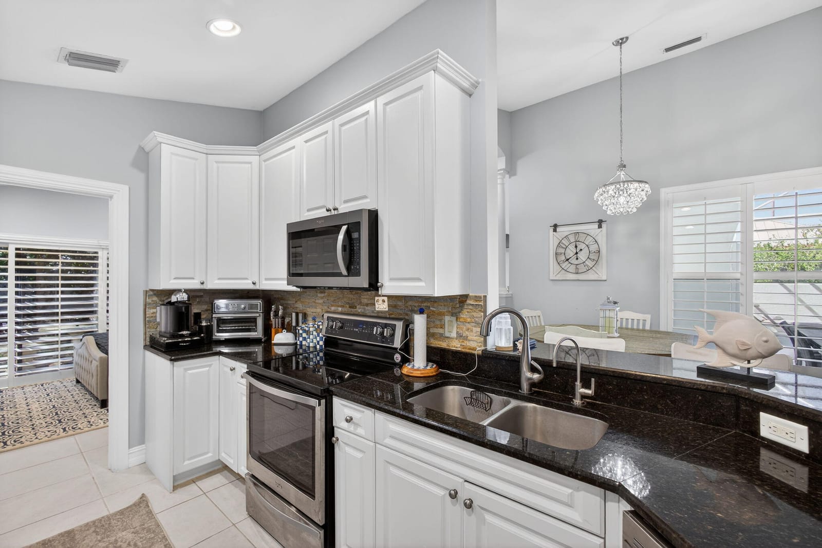 8075 SE Governors Way — photo 10
