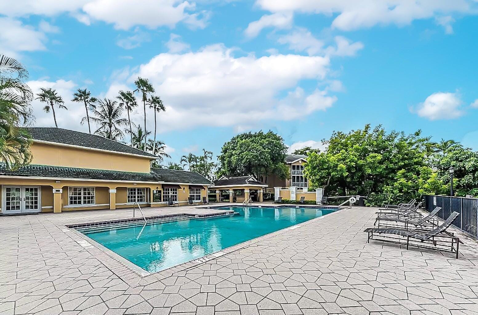 4045 W Mcnab Road 102, Pompano Beach, FL 33069 photo 18