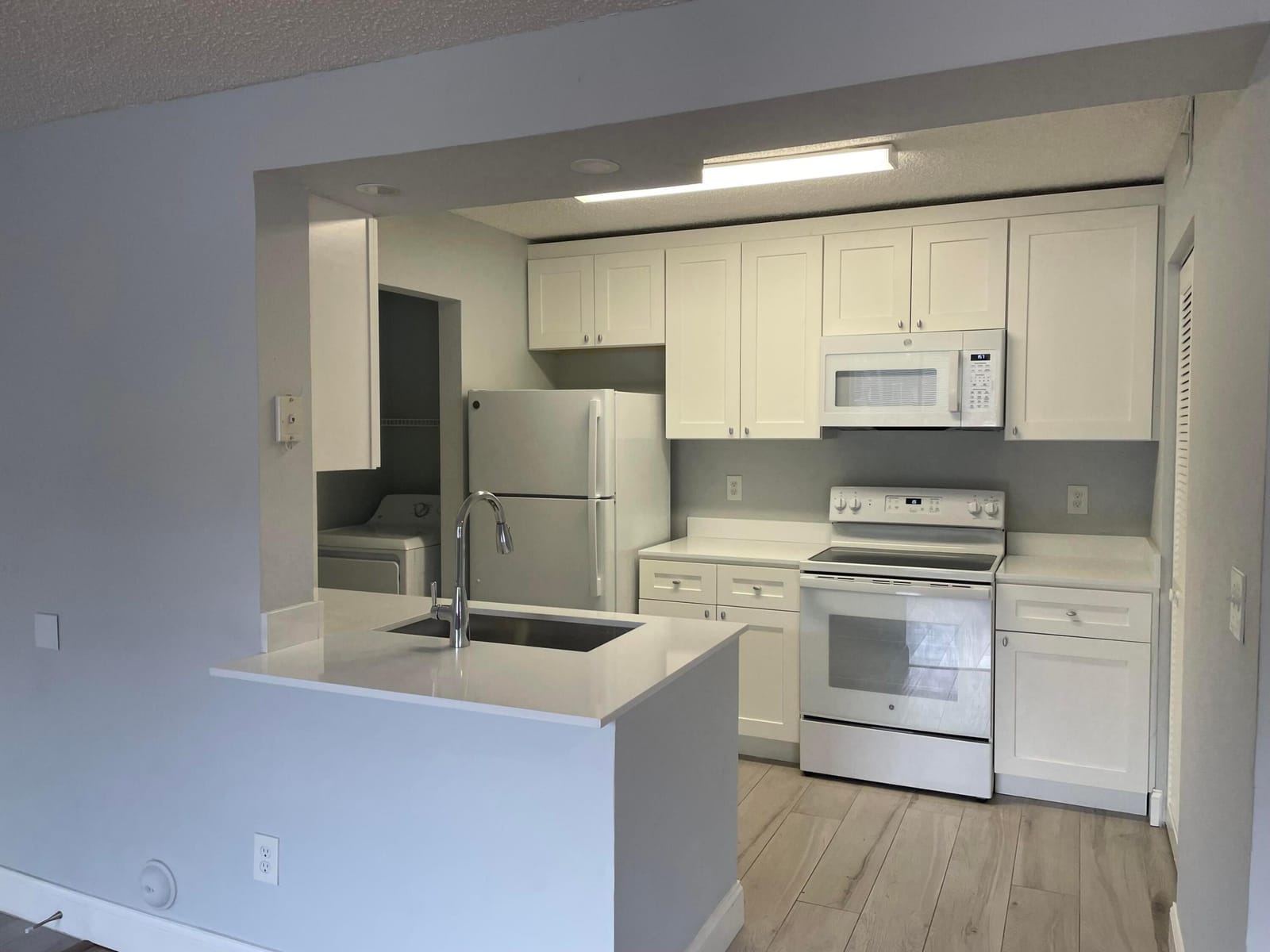 4045 W Mcnab Road 102, Pompano Beach, FL 33069 photo 8