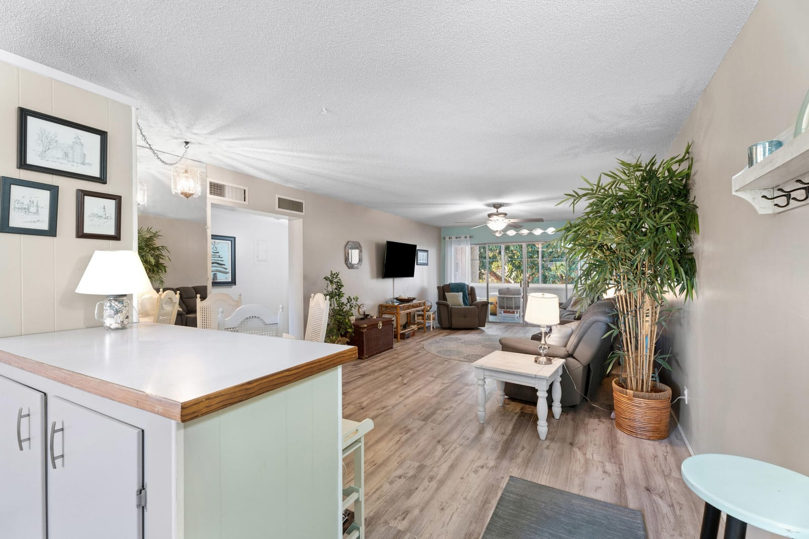 1560 NE 12th Terrace D9, Jensen Beach, FL 34957 photo 6