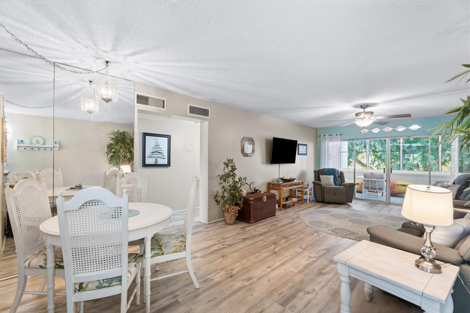 1560 NE 12th Terrace D9, Jensen Beach, FL 34957 photo 8
