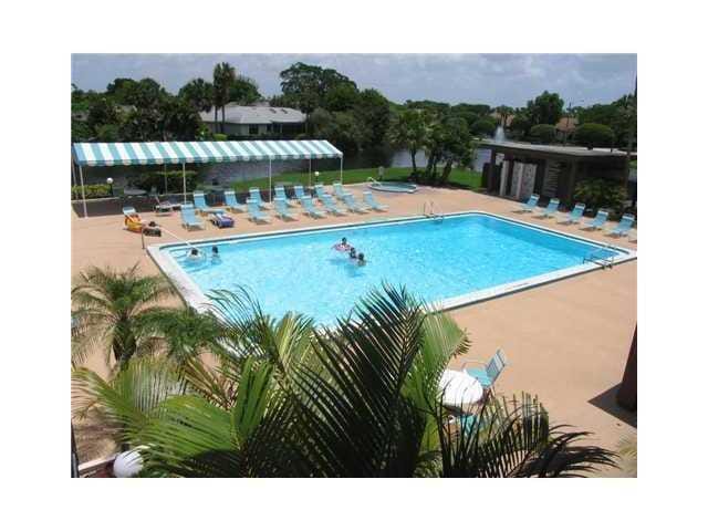 7831 Willow Spring Drive 526, Lake Worth, FL 33467 photo 18
