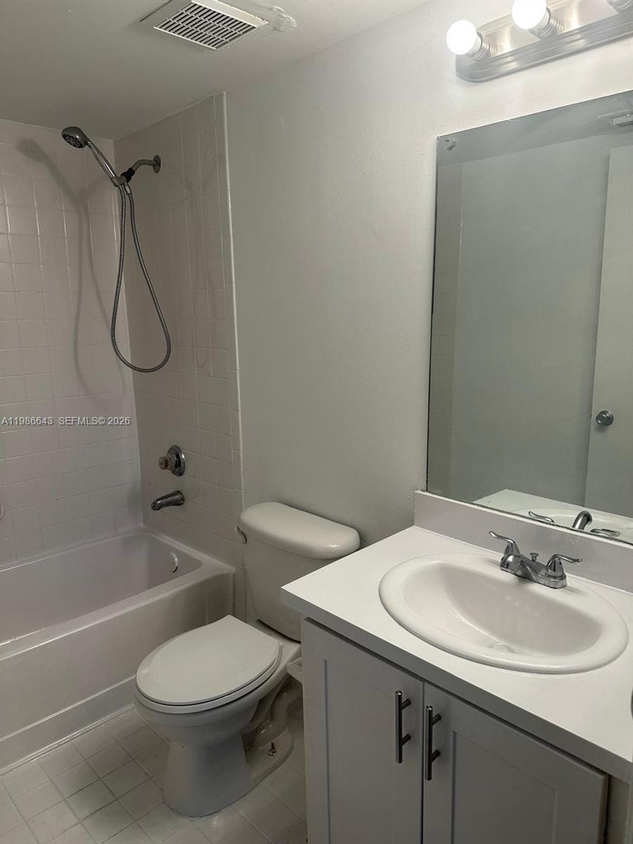 9777 Nob Hill Court 9777 — photo 4