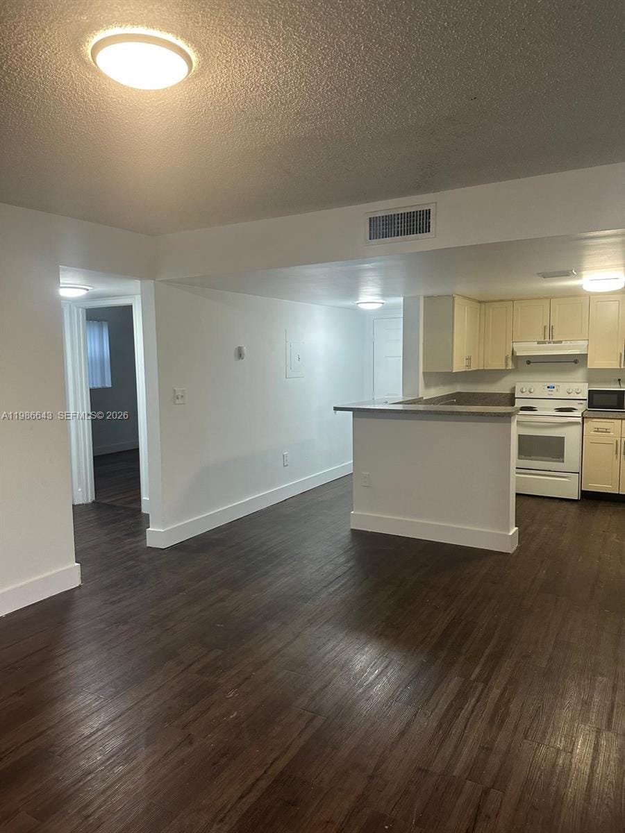 9777 Nob Hill Court 9777 — photo 6