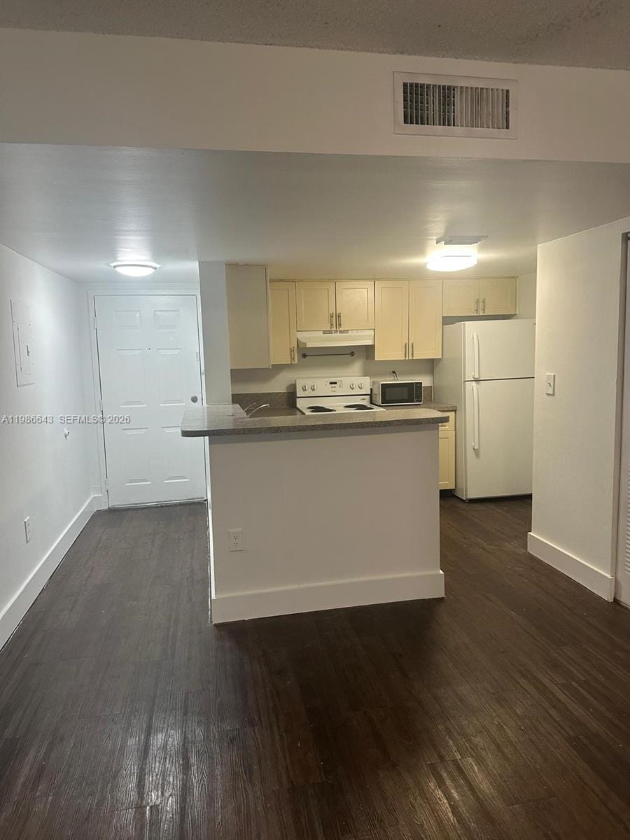 9777 Nob Hill Court 9777 — photo 7