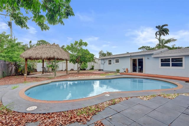 2281 SW 15th Street, sold in Flamingo Park Sec, Fort Lauderdale, FL