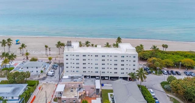 901 S Surf Road 408, sold in Andoric Apts Co Op, Hollywood, FL