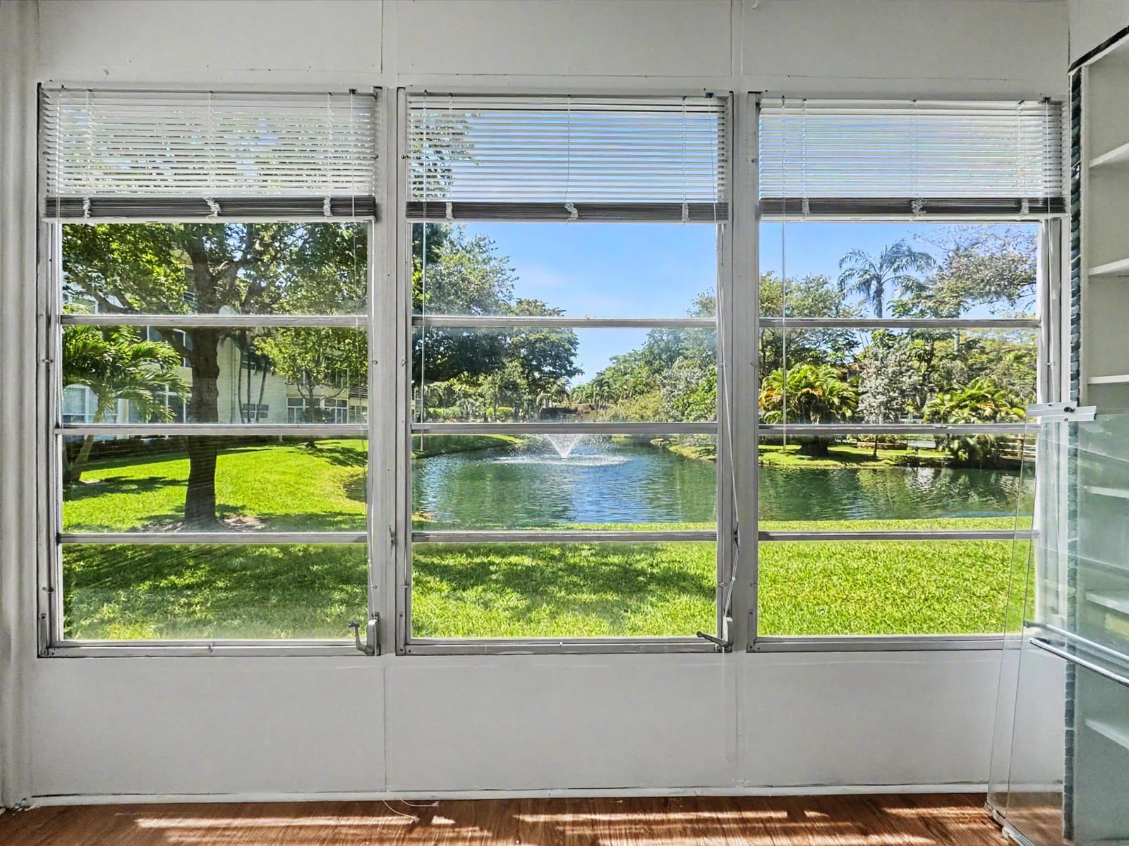 5171 W Oakland Park Boulevard 110, Lauderdale Lakes, FL 33313 photo 2