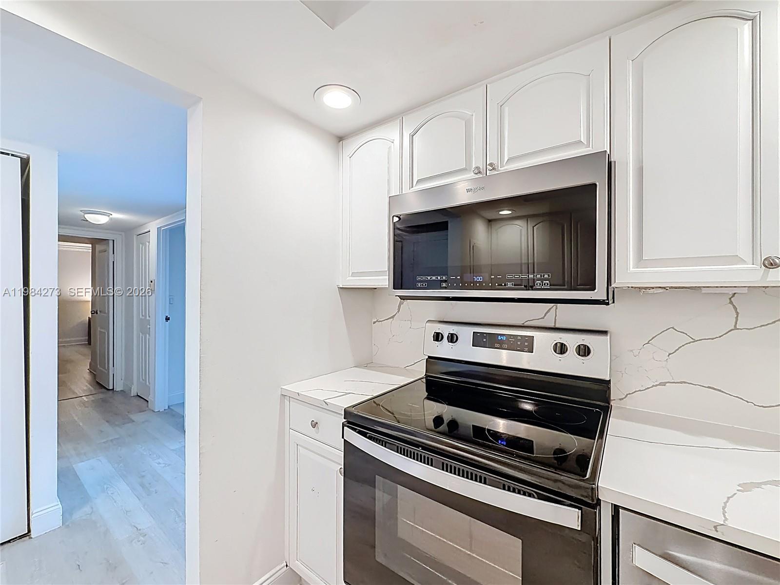 1000 Parkview Drive 121, Hallandale Beach, FL 33009 photo 19