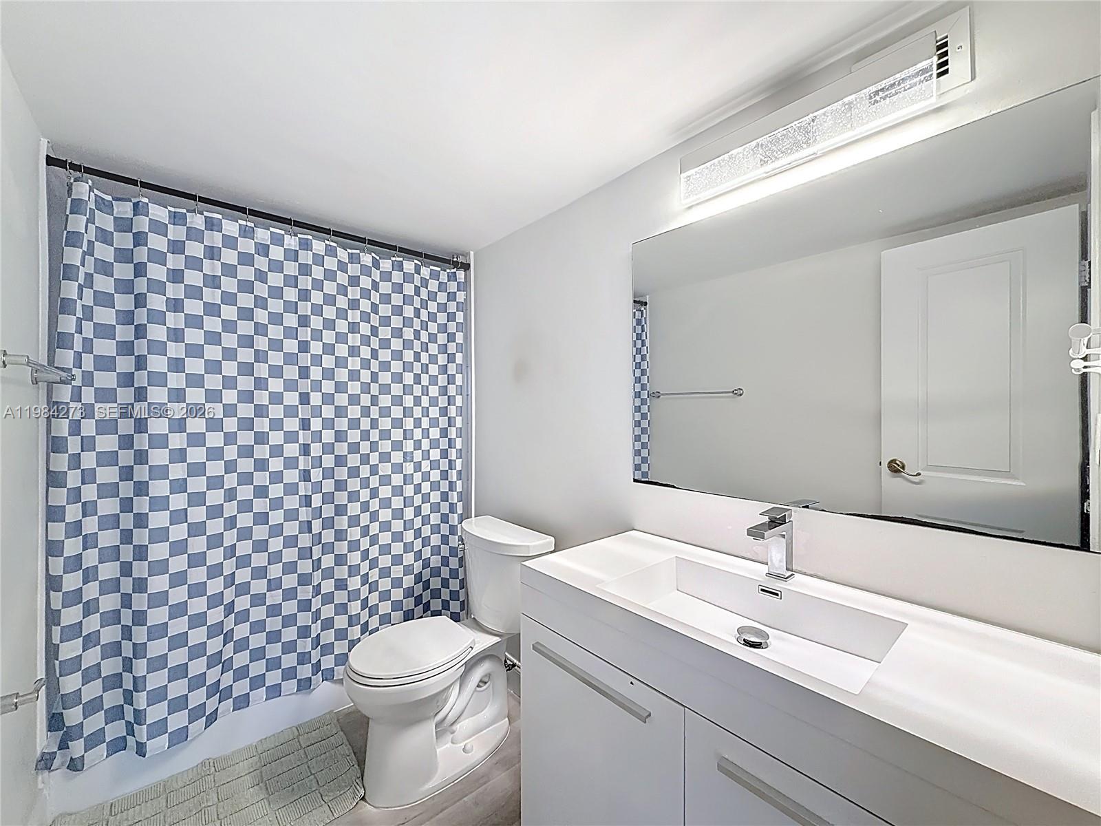 1000 Parkview Drive 121, Hallandale Beach, FL 33009 photo 27