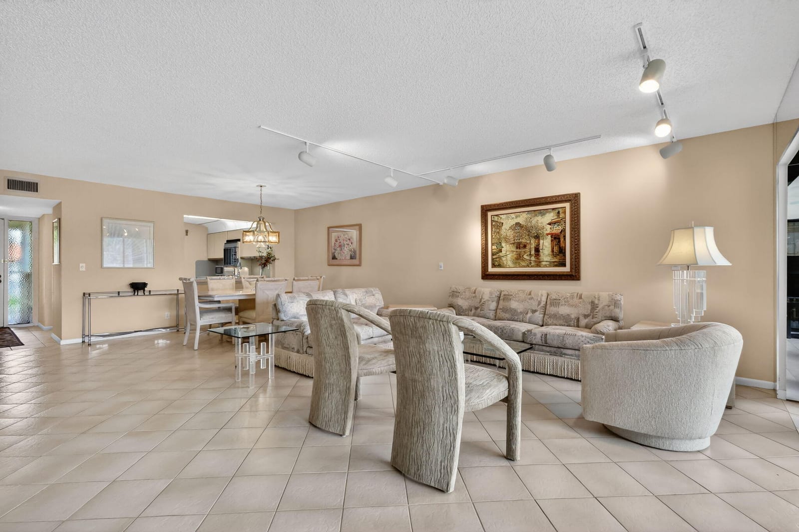 5561 Fairway Park Drive 203, Boynton Beach, FL 33437 photo 13