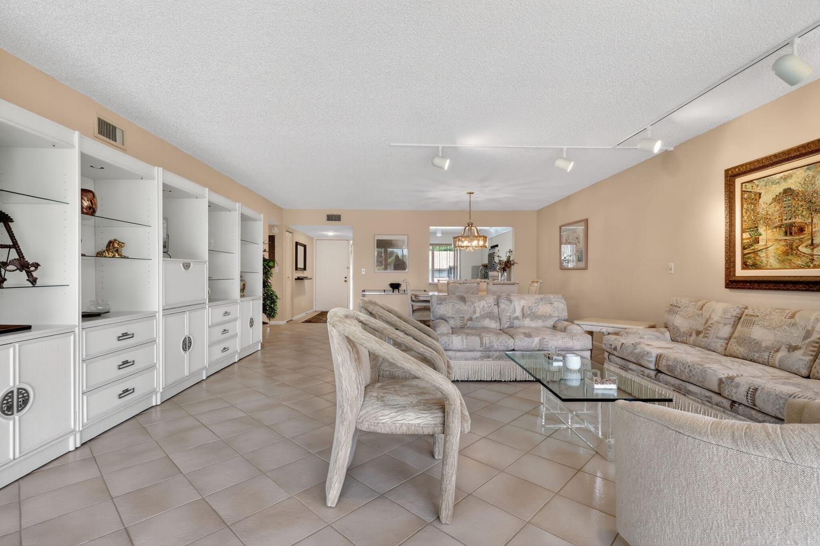 5561 Fairway Park Drive 203, Boynton Beach, FL 33437 photo 14