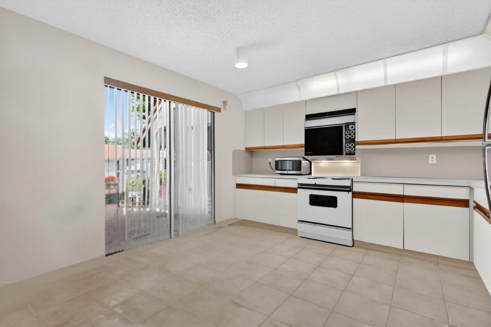5561 Fairway Park Drive 203 — photo 5