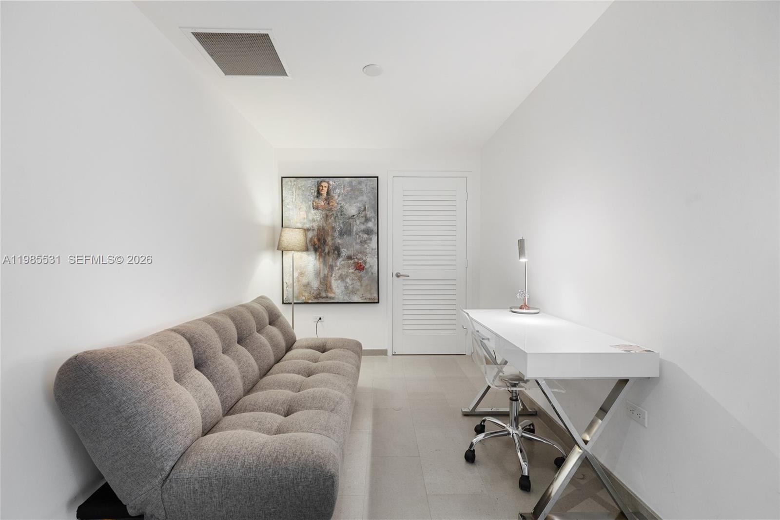 88 SW 7th Street 1010, Miami, FL 33130 photo 11