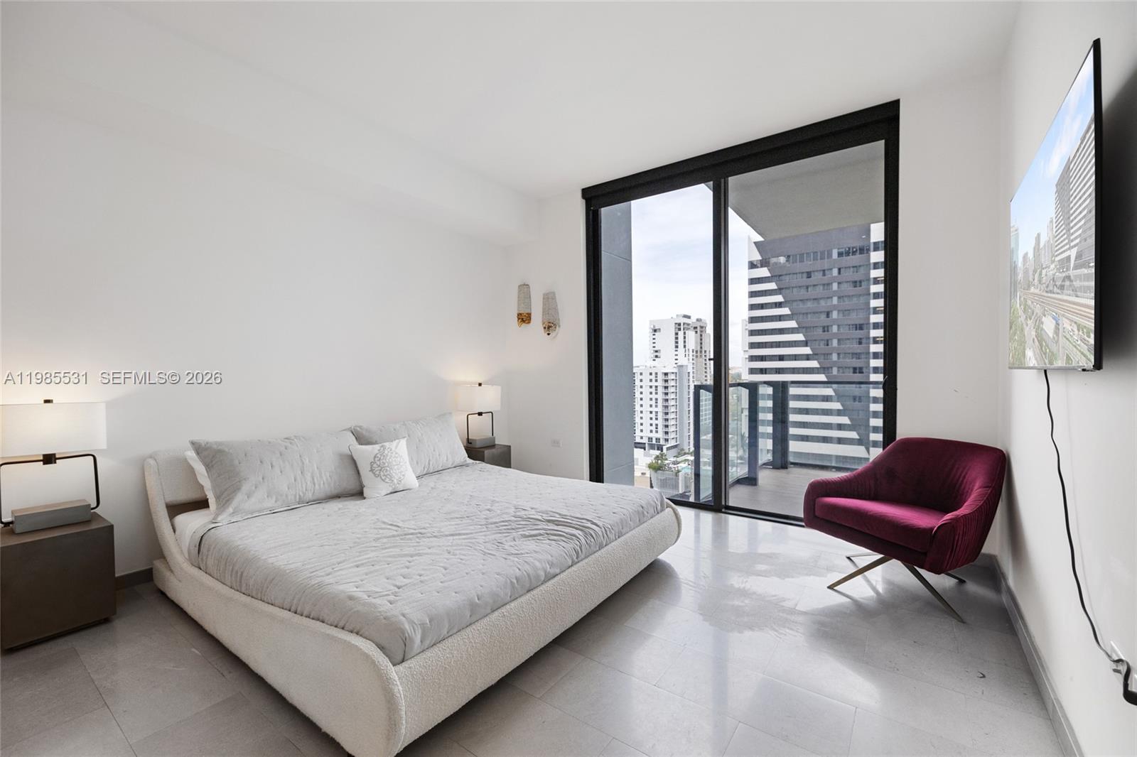 88 SW 7th Street 1010, Miami, FL 33130 photo 14