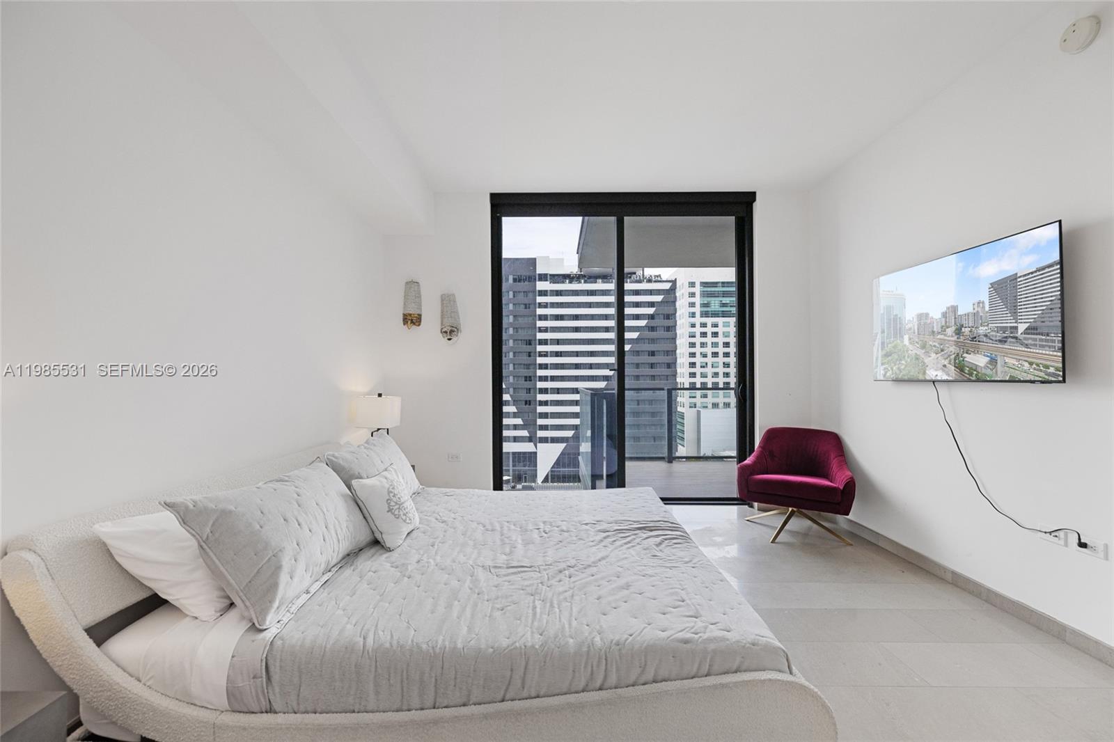 88 SW 7th Street 1010, Miami, FL 33130 photo 15