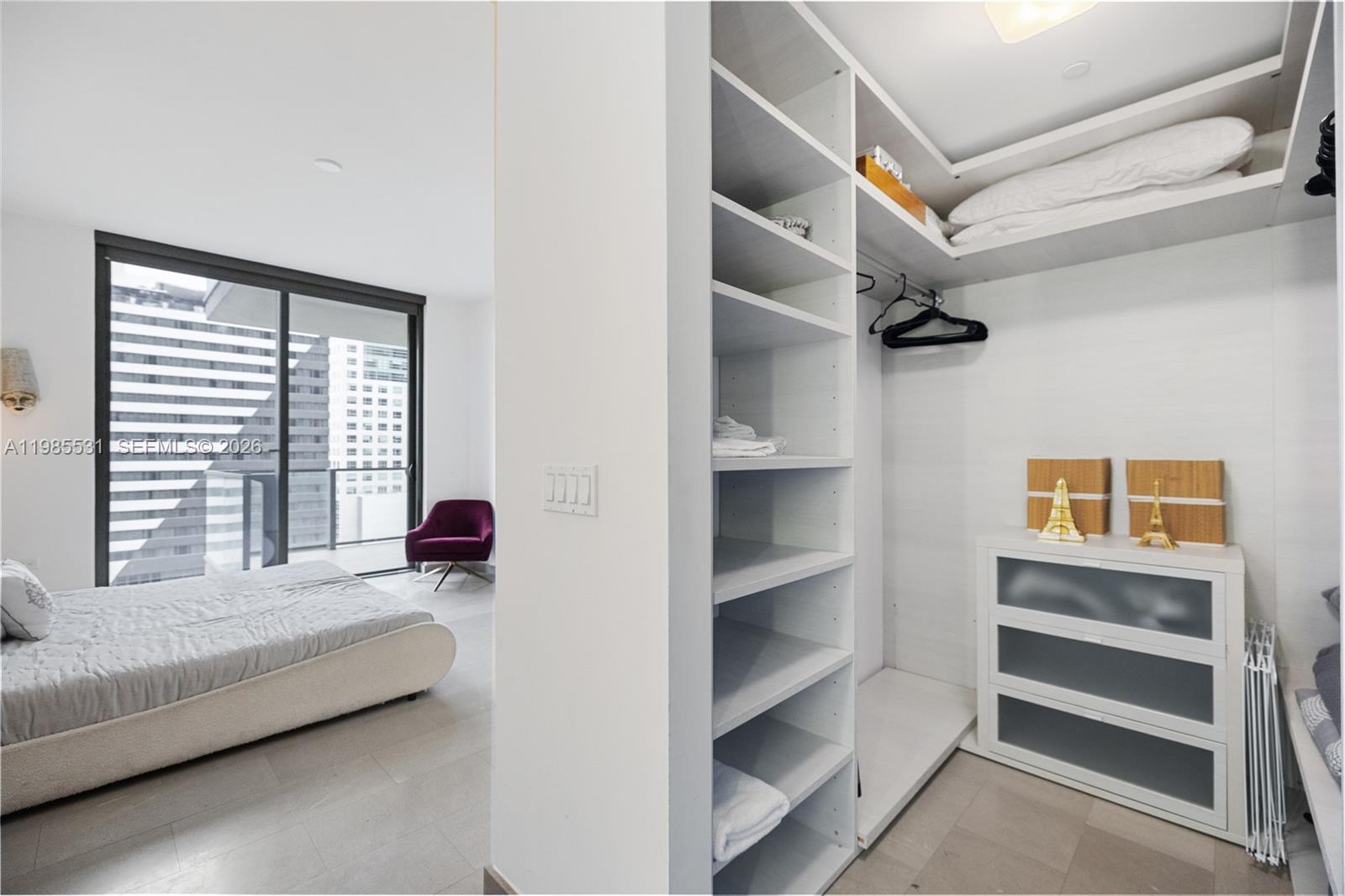 88 SW 7th Street 1010, Miami, FL 33130 photo 20