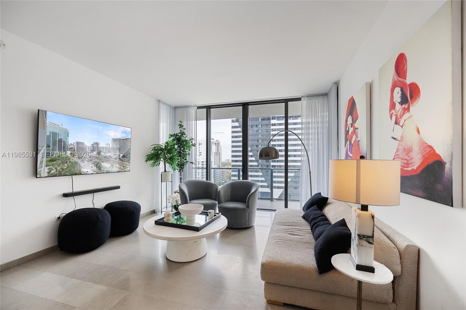 88 SW 7th Street 1010, Miami, FL 33130 photo 3