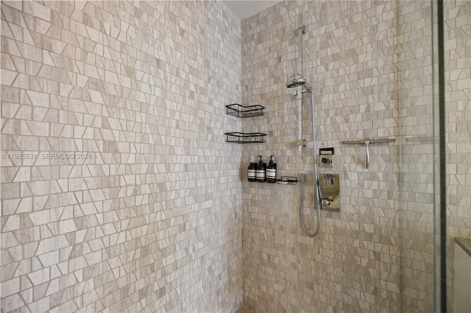 88 SW 7th Street 1010, Miami, FL 33130 photo 26