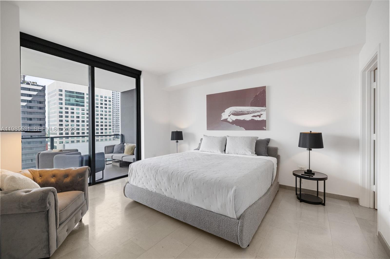 88 SW 7th Street 1010, Miami, FL 33130 photo 27