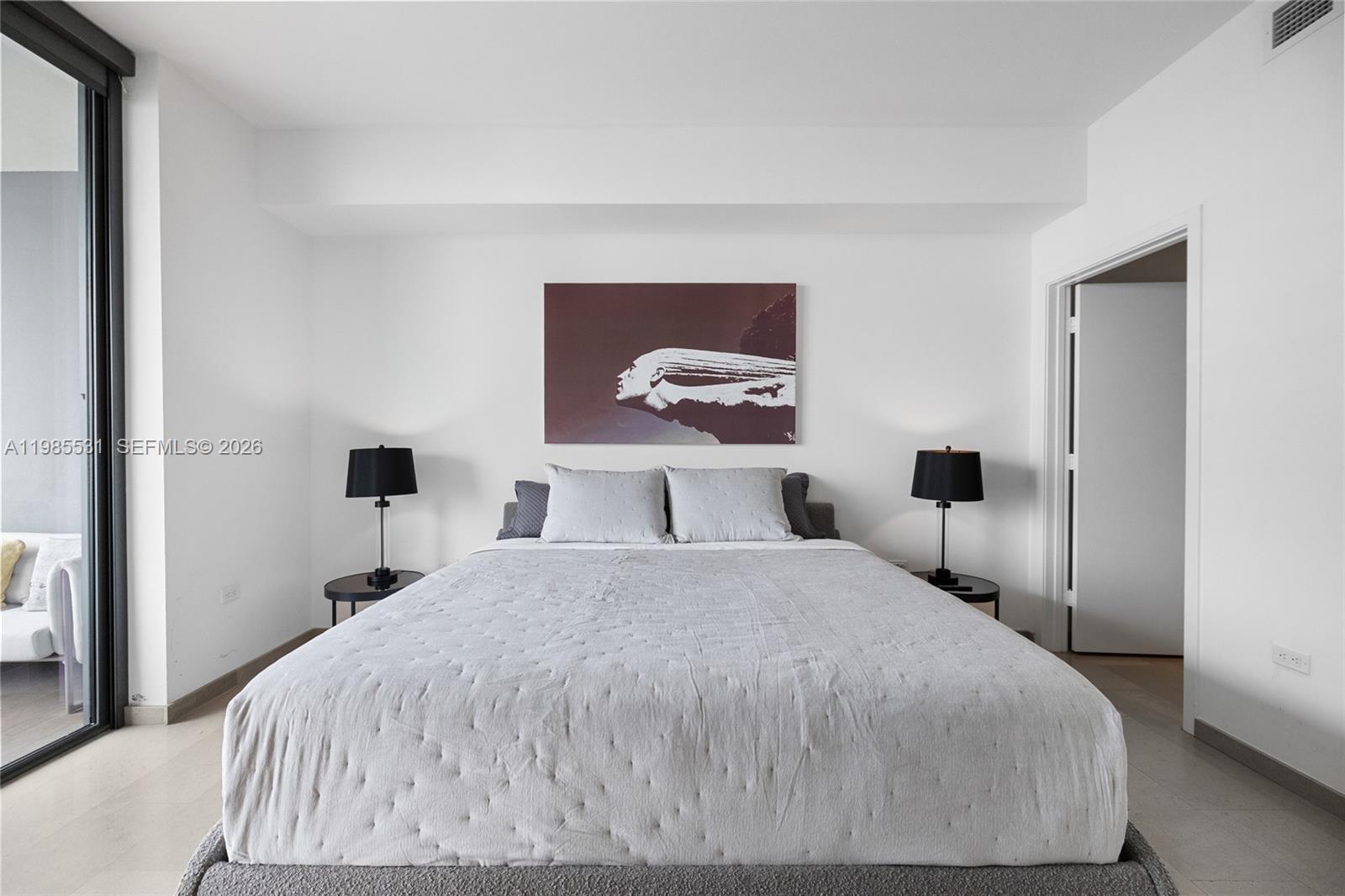 88 SW 7th Street 1010, Miami, FL 33130 photo 28