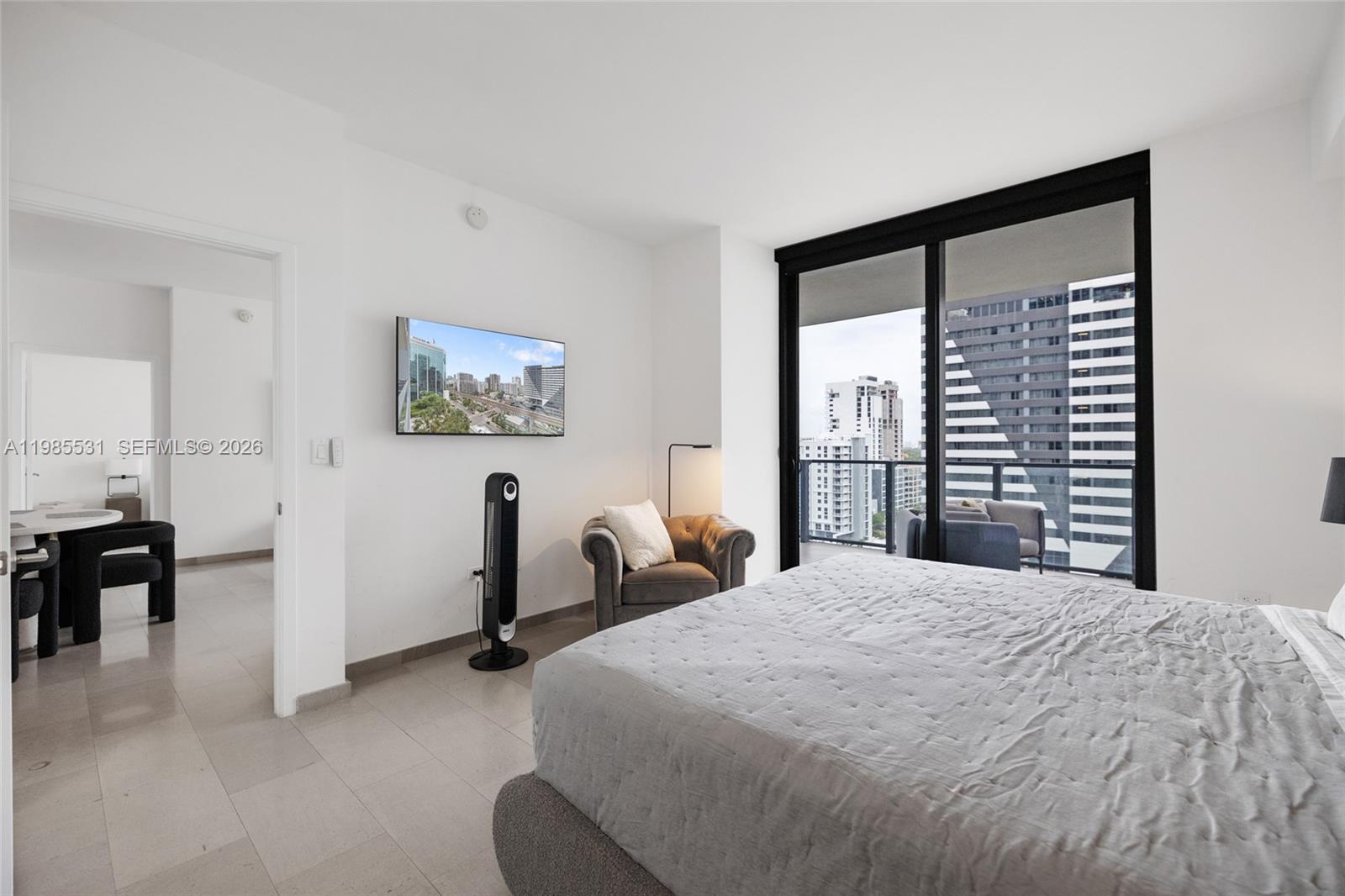 88 SW 7th Street 1010, Miami, FL 33130 photo 30