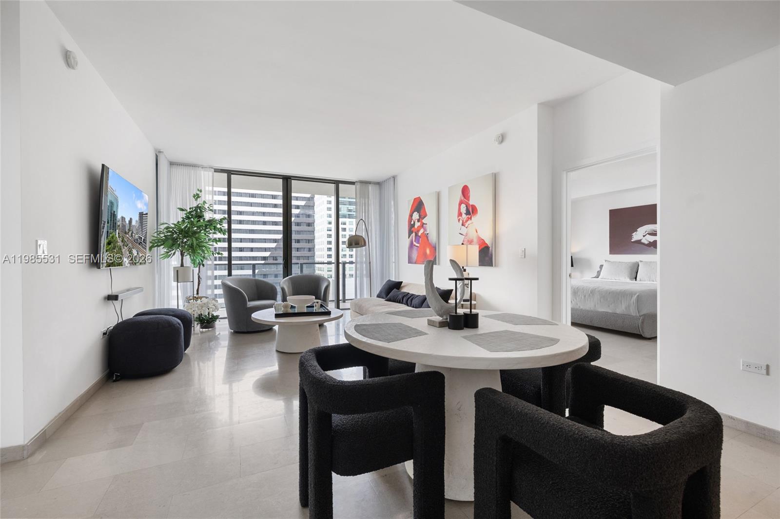 88 SW 7th Street 1010, Miami, FL 33130 photo 4
