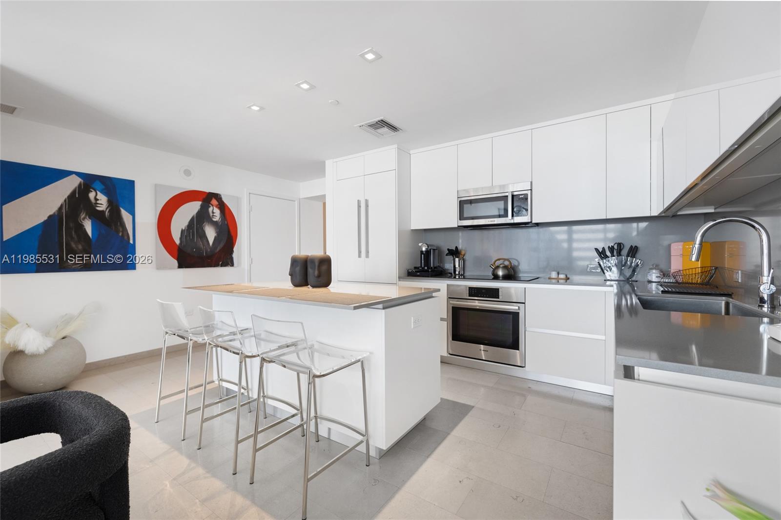 88 SW 7th Street 1010, Miami, FL 33130 photo 7