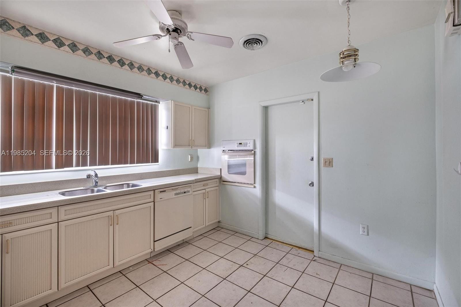 1532 Trillo Avenue, Coral Gables, FL 33146 photo 6
