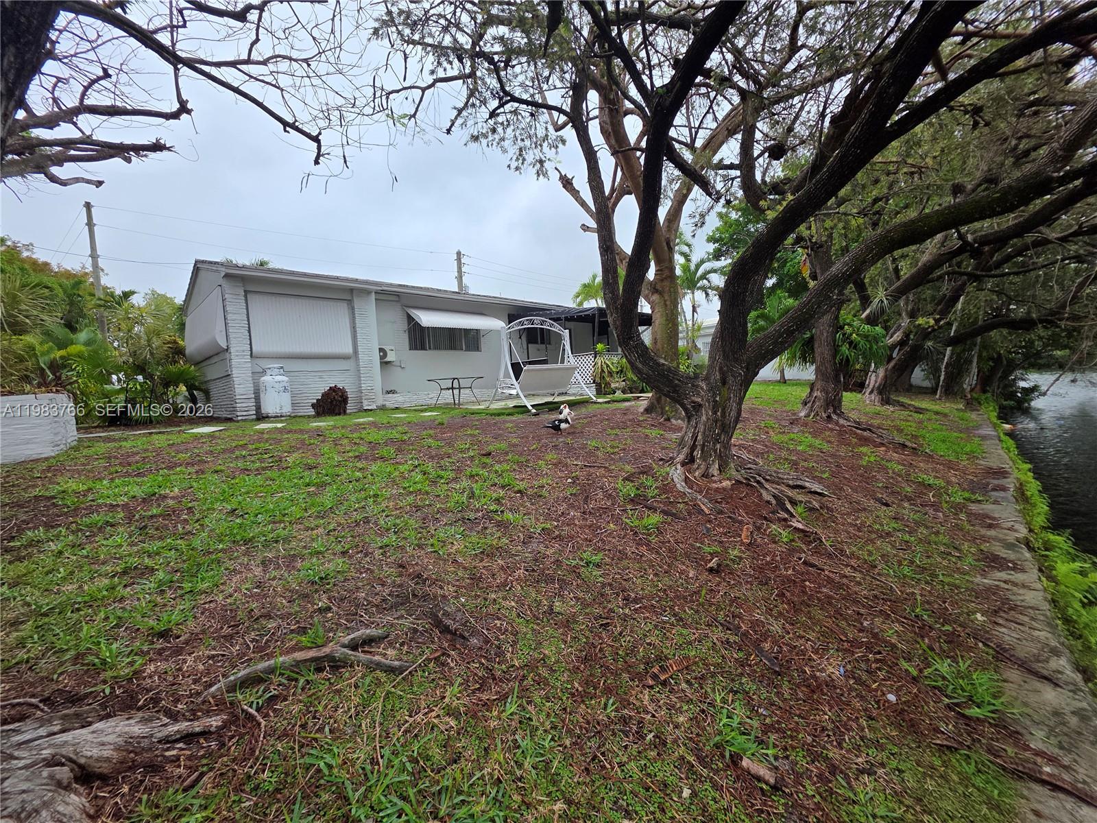 1 Esplanade Drive 1, Miami Springs, FL 33166, Miami Springs