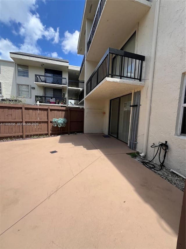 8307 SW 142nd Avenue F105, Miami, FL 33183